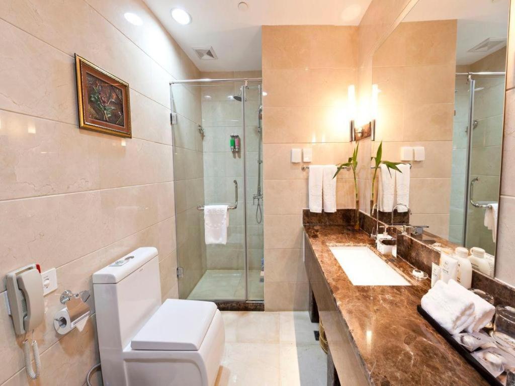 Bliss International Hotel Weihai Exterior photo