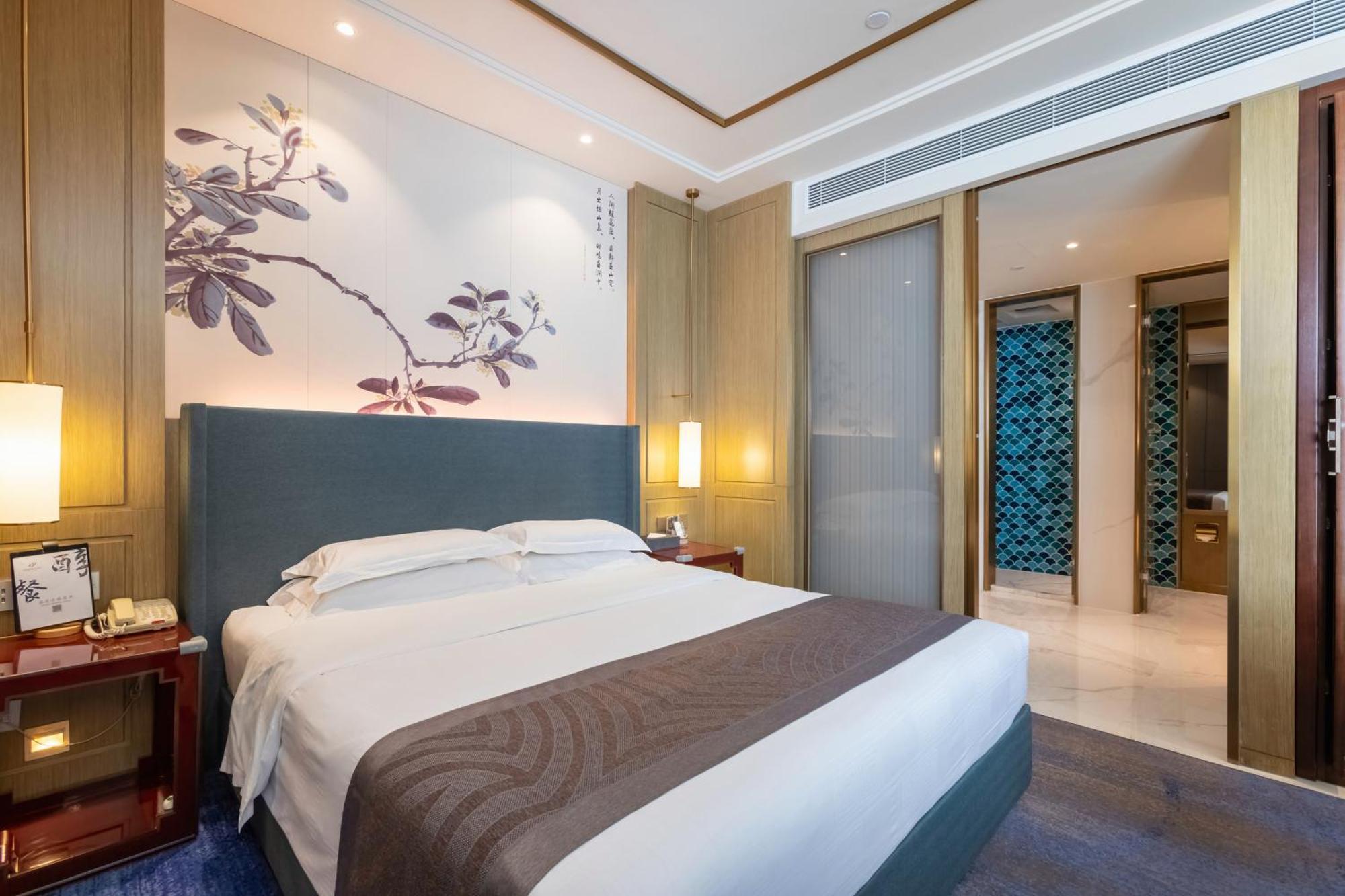 Bliss International Hotel Weihai Exterior photo