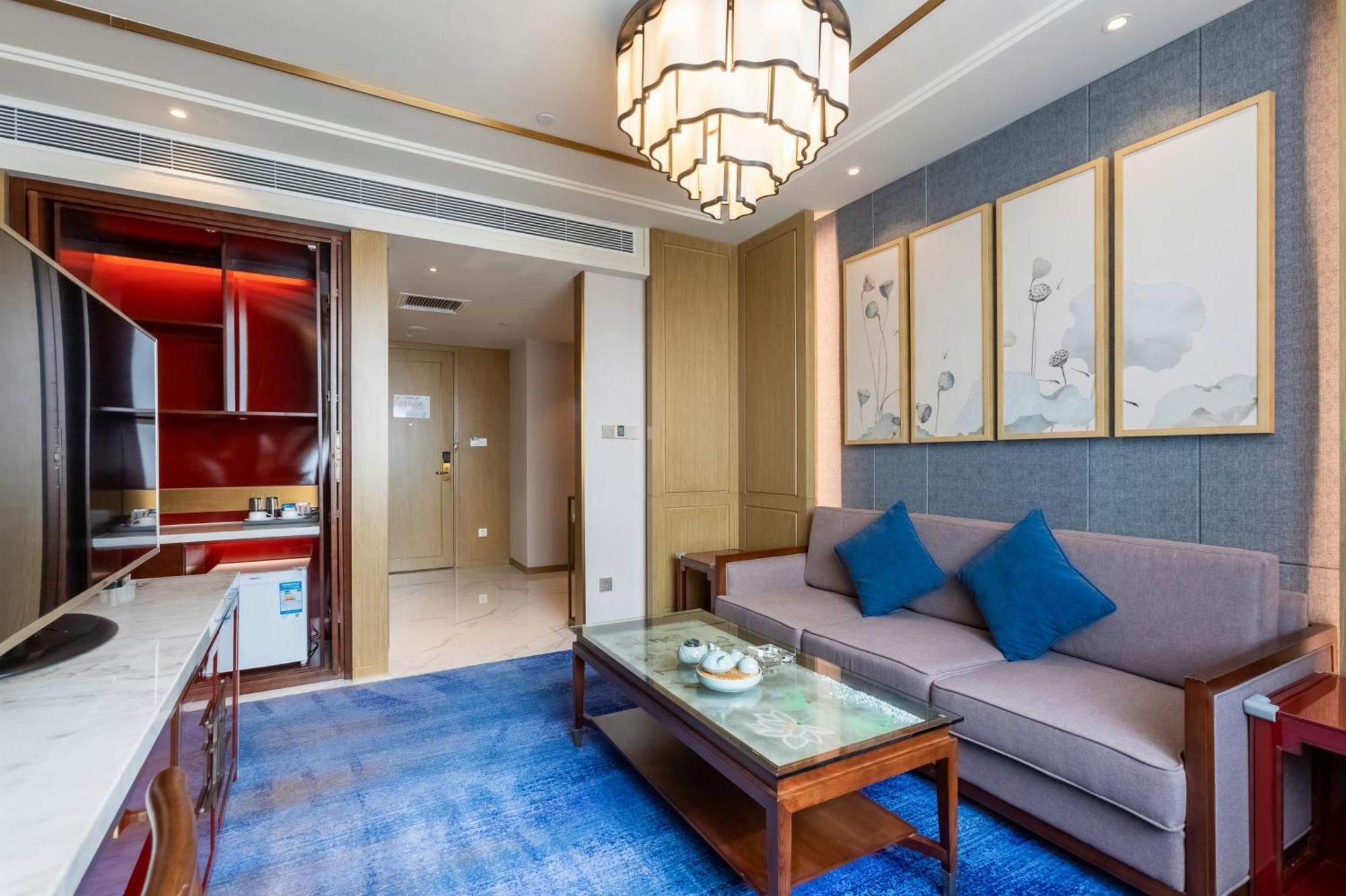 Bliss International Hotel Weihai Exterior photo