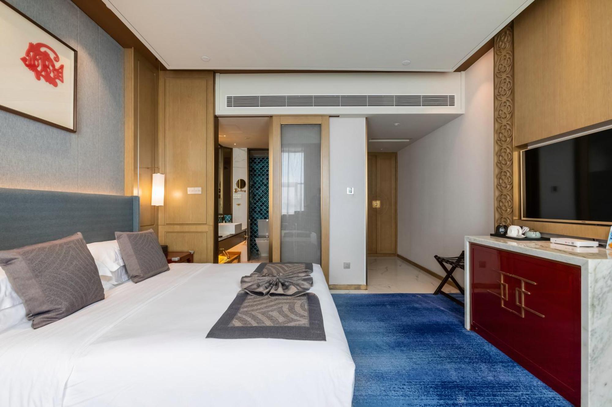 Bliss International Hotel Weihai Exterior photo