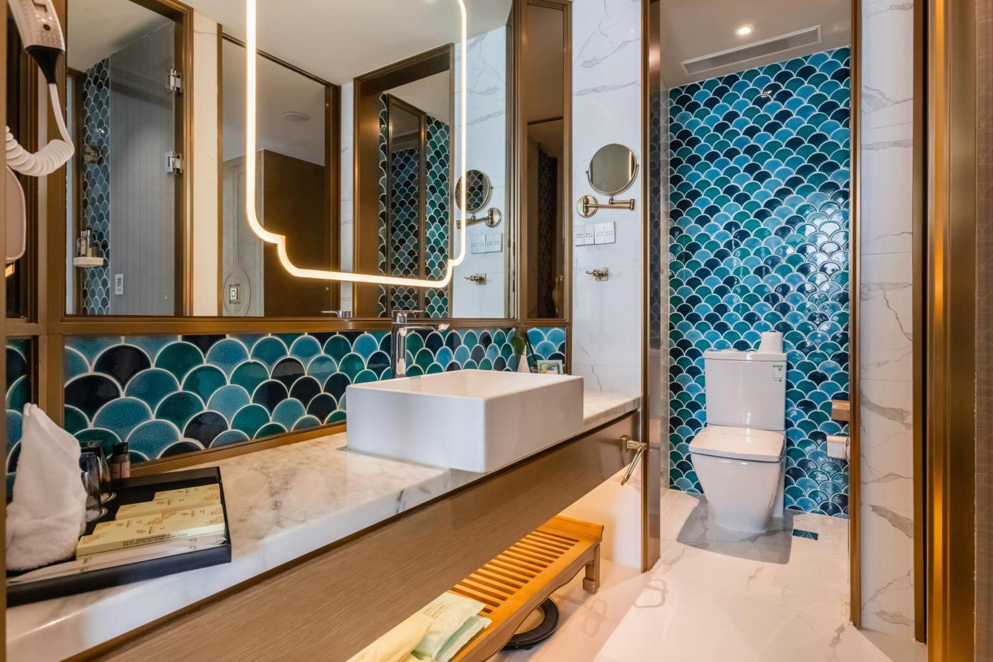 Bliss International Hotel Weihai Exterior photo