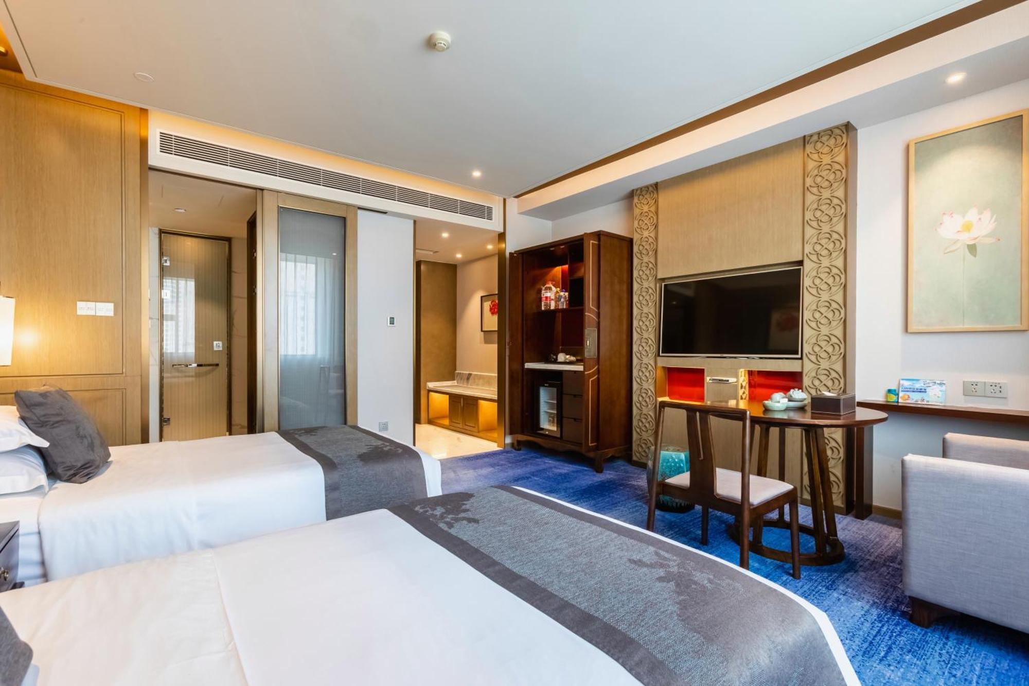 Bliss International Hotel Weihai Exterior photo
